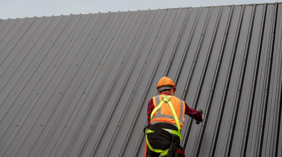 Professional gutter cleaning in Victor, CO